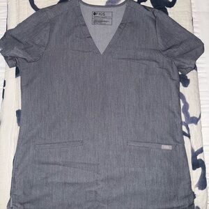 Figs Casma Three-Pocket Scrub Top